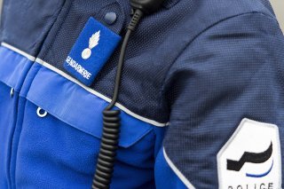 Les deux individus identifiés, des hommes de 62 et 63 ans, étaient en possession de plus d’un millier de francs, selon la police fribourgeoise (archives).